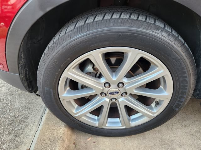 Used 2017 Ford Explorer Limited w/ Equipment Group 301A AWD/4WD image 9