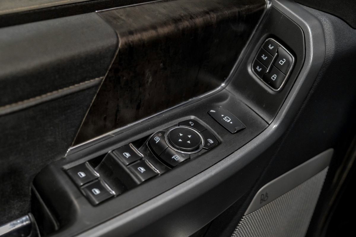 Used 2023 Ford F250 Lariat w/ Sport Appearance Package image 45