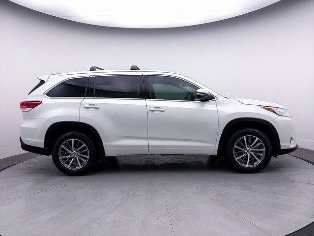 Used 2018 Toyota Highlander XLE image 39