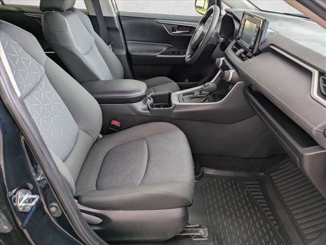 Used 2022 Toyota RAV4 XLE FWD image 21