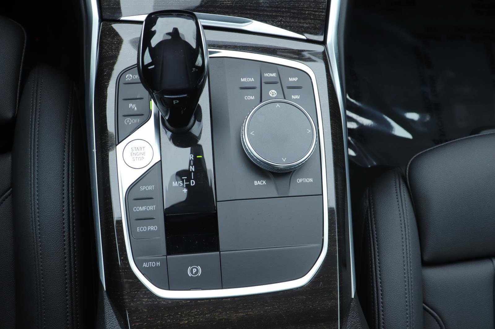 Used 2020 BMW 330i Sedan w/ Premium Package image 31