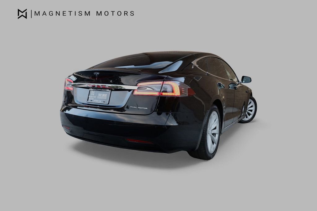 Used 2020 Tesla Model S Long Range Plus image 9
