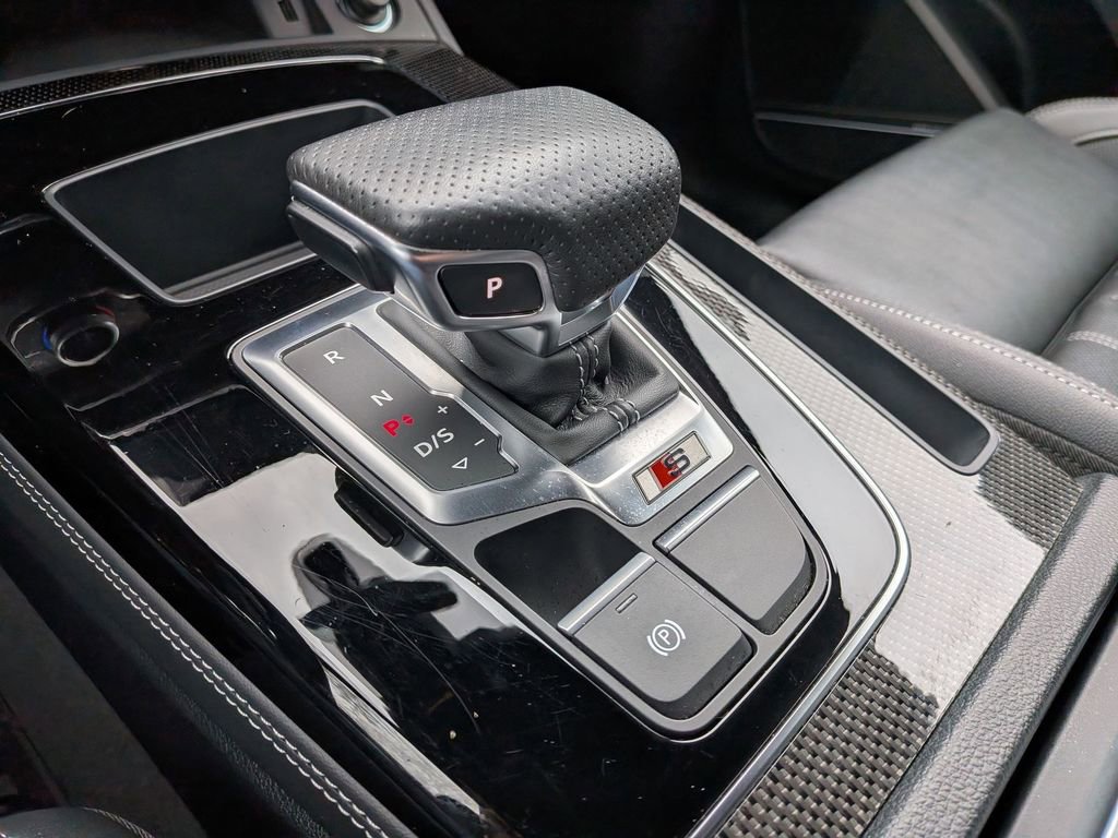 Used 2024 Audi SQ5 Prestige w/ Prestige Package image 16