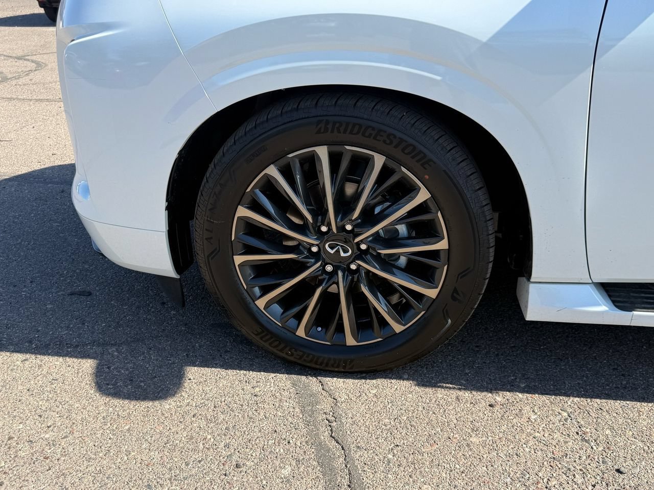 New 2027 INFINITI QX80 Autograph AWD/4WD image 10