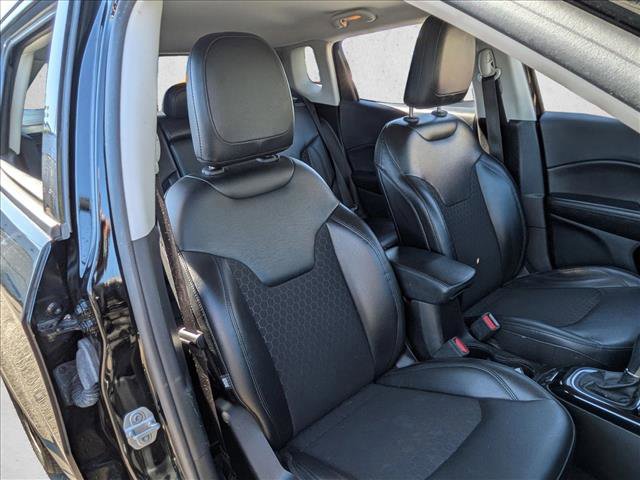 Used 2020 Jeep Compass Latitude FWD image 20