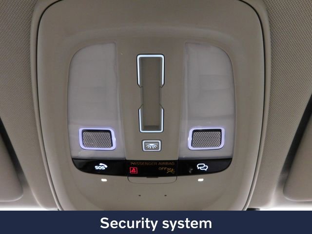 Used 2024 Volvo XC60 B5 Plus w/ Protection Package Premier image 22