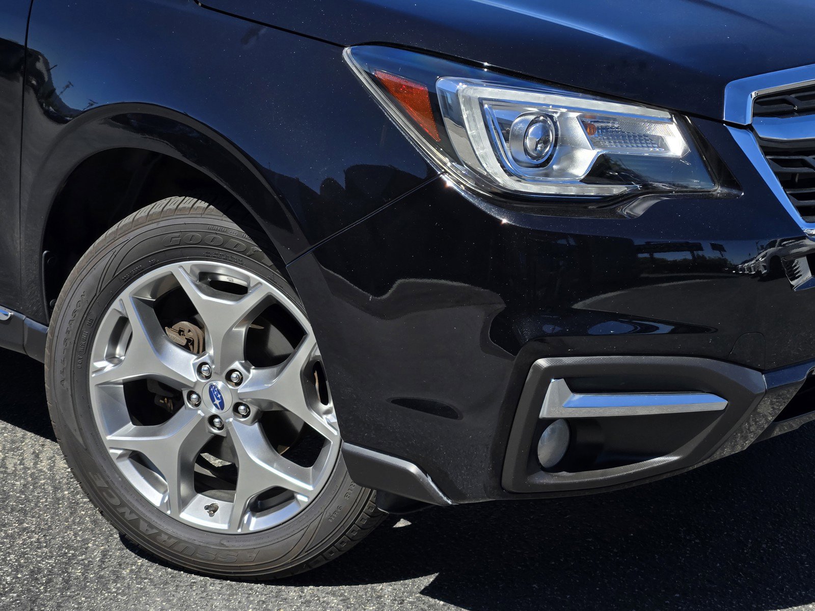 Used 2017 Subaru Forester 2.5i Touring image 9