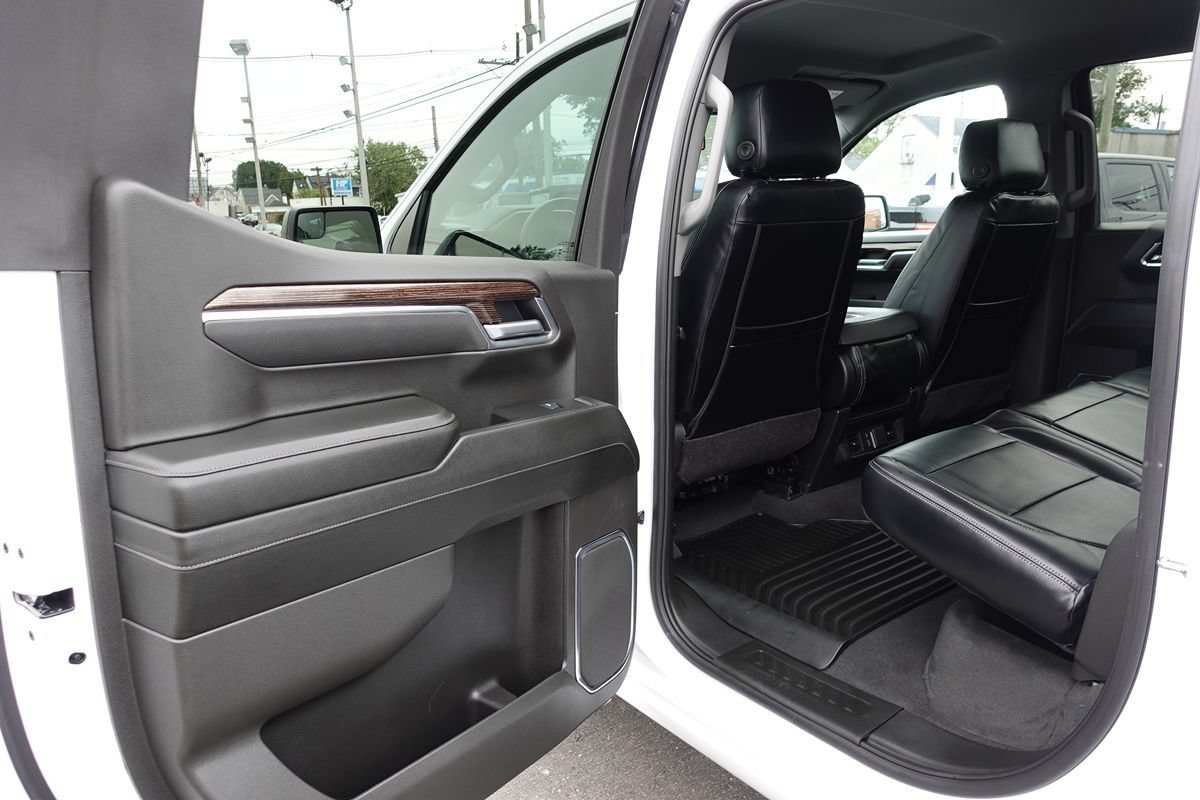Used 2025 GMC Sierra 1500 Elevation AWD/4WD image 19