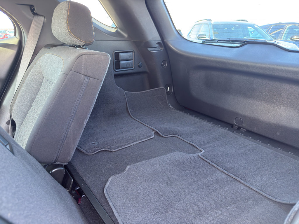 Used 2023 Chevrolet Equinox LT AWD/4WD image 34