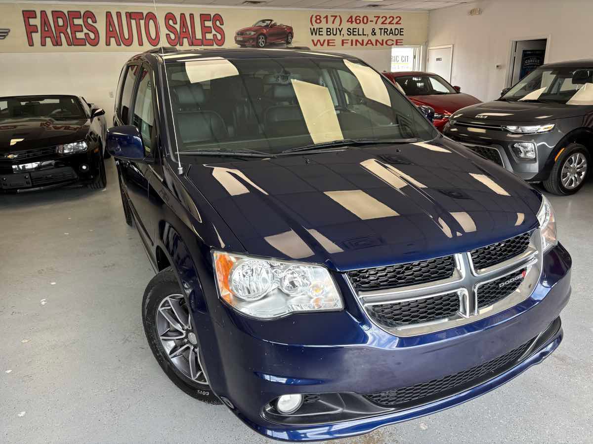 Used 2017 Dodge Grand Caravan SXT image 5