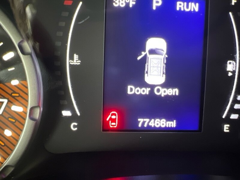 Used 2020 Jeep Renegade Sport FWD image 14