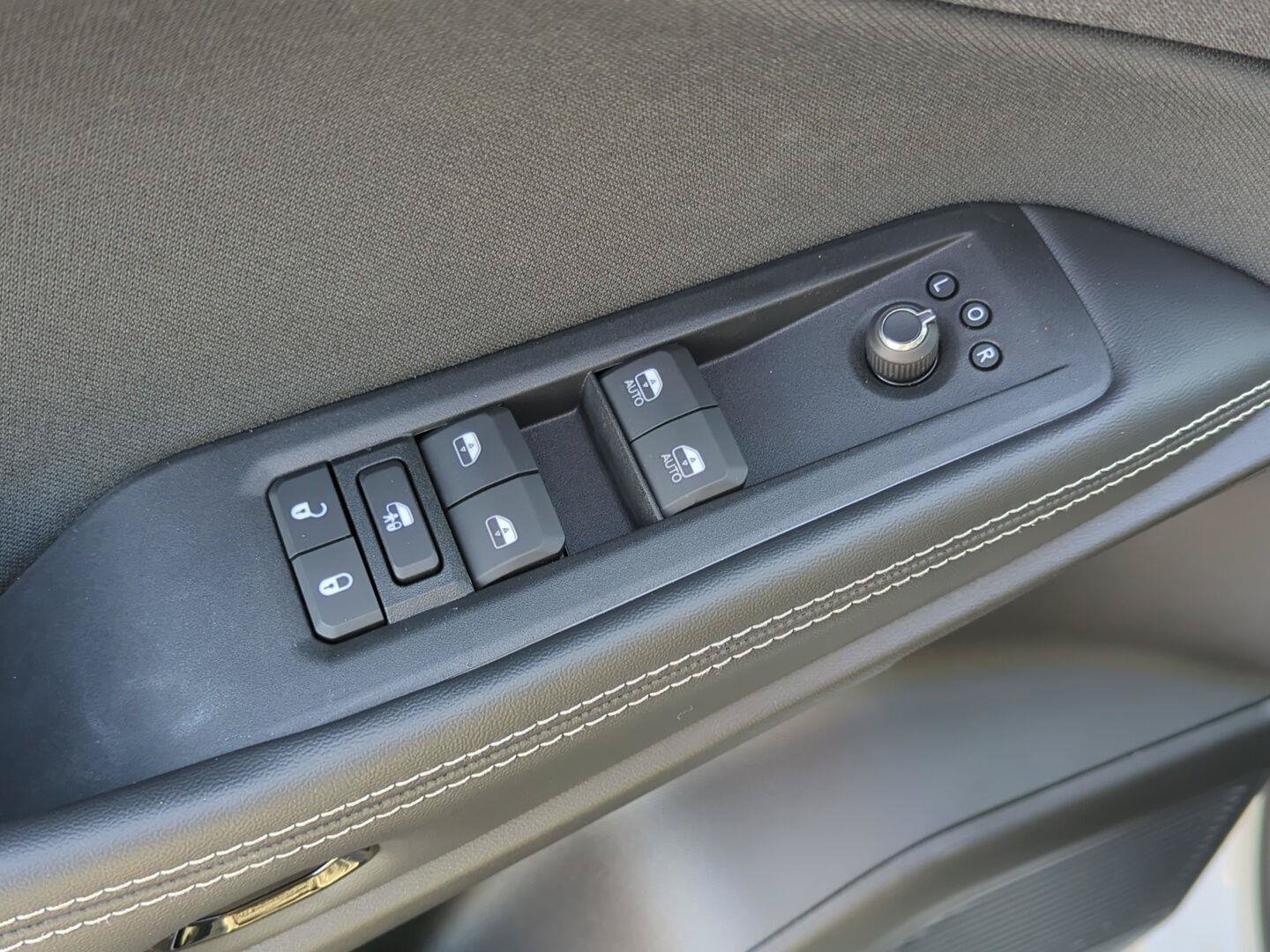 New 2026 Jeep Cherokee Laredo AWD/4WD image 13