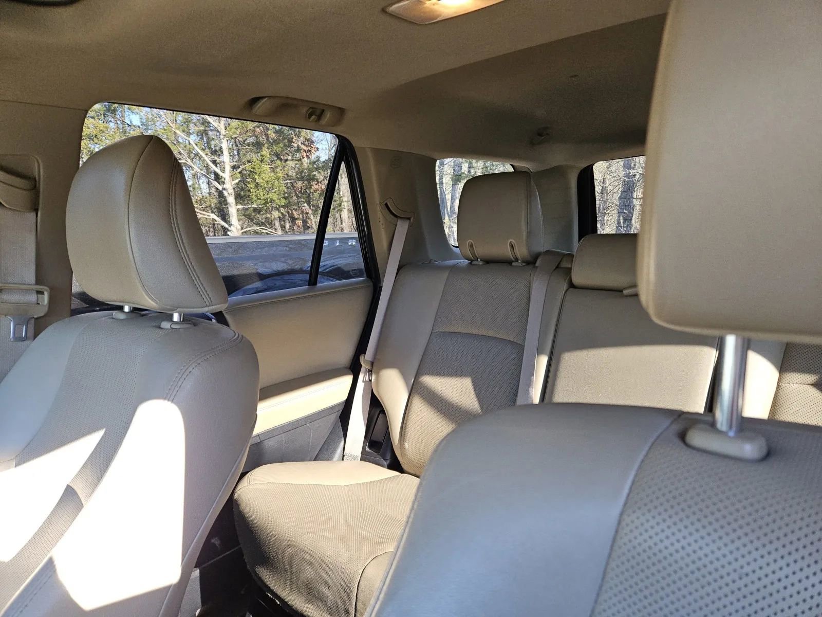 Used 2016 Toyota 4Runner Limited image 8