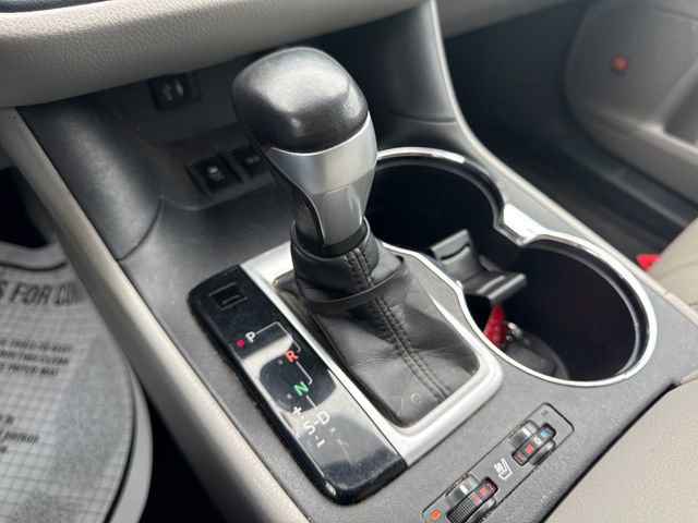 Used 2014 Toyota Highlander Limited AWD/4WD image 34