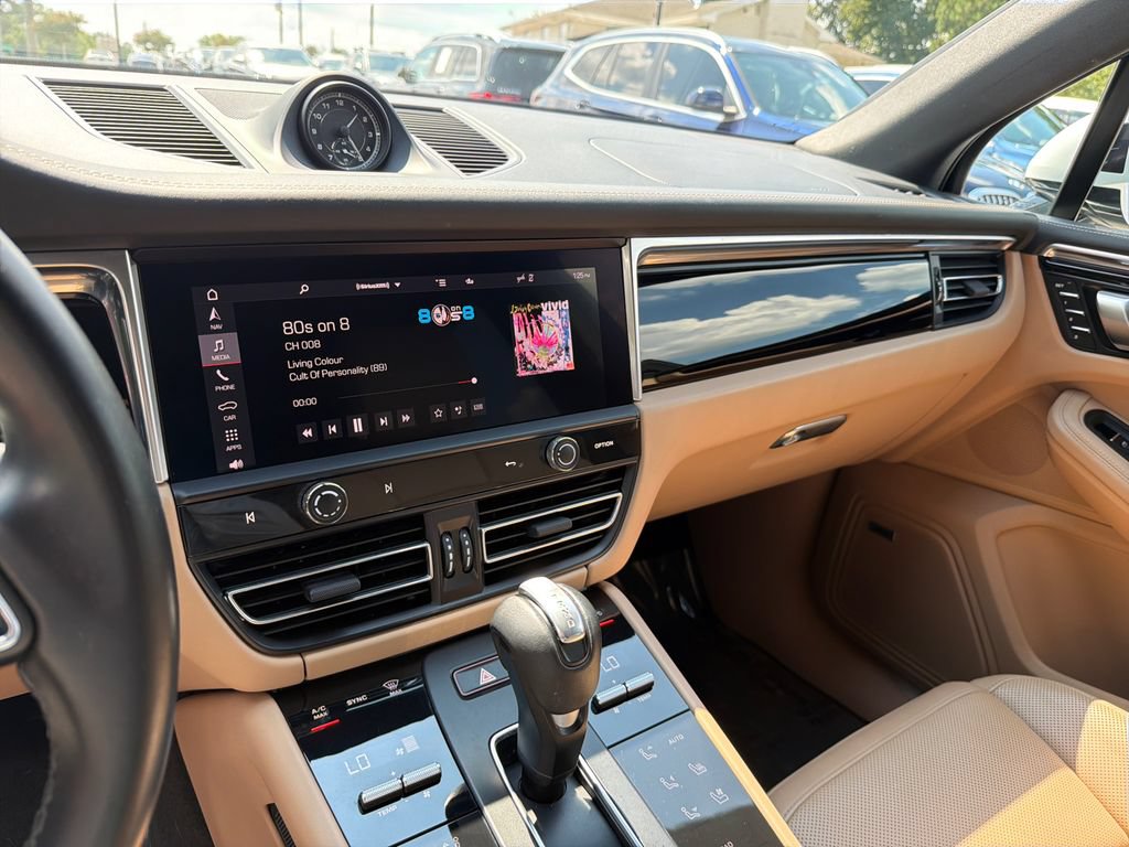 Used 2022 Porsche Macan S AWD/4WD image 29