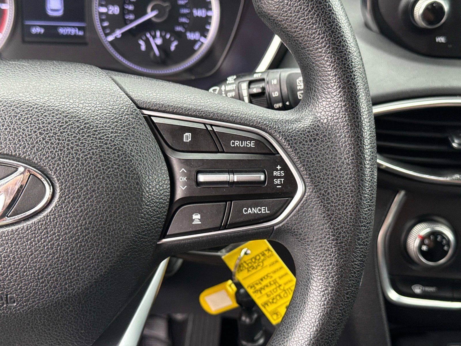 Used 2019 Hyundai Santa Fe SE FWD image 29