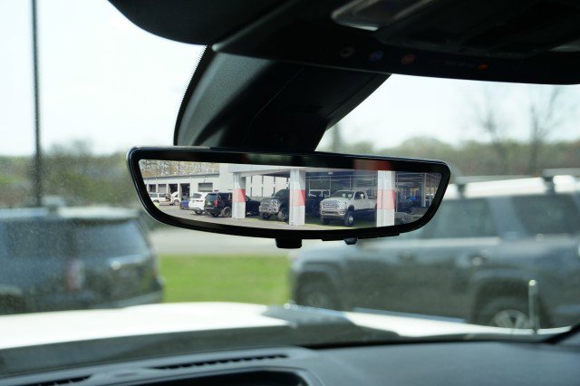 Used 2022 Chevrolet Silverado 3500 High Country w/ Technology Package image 36