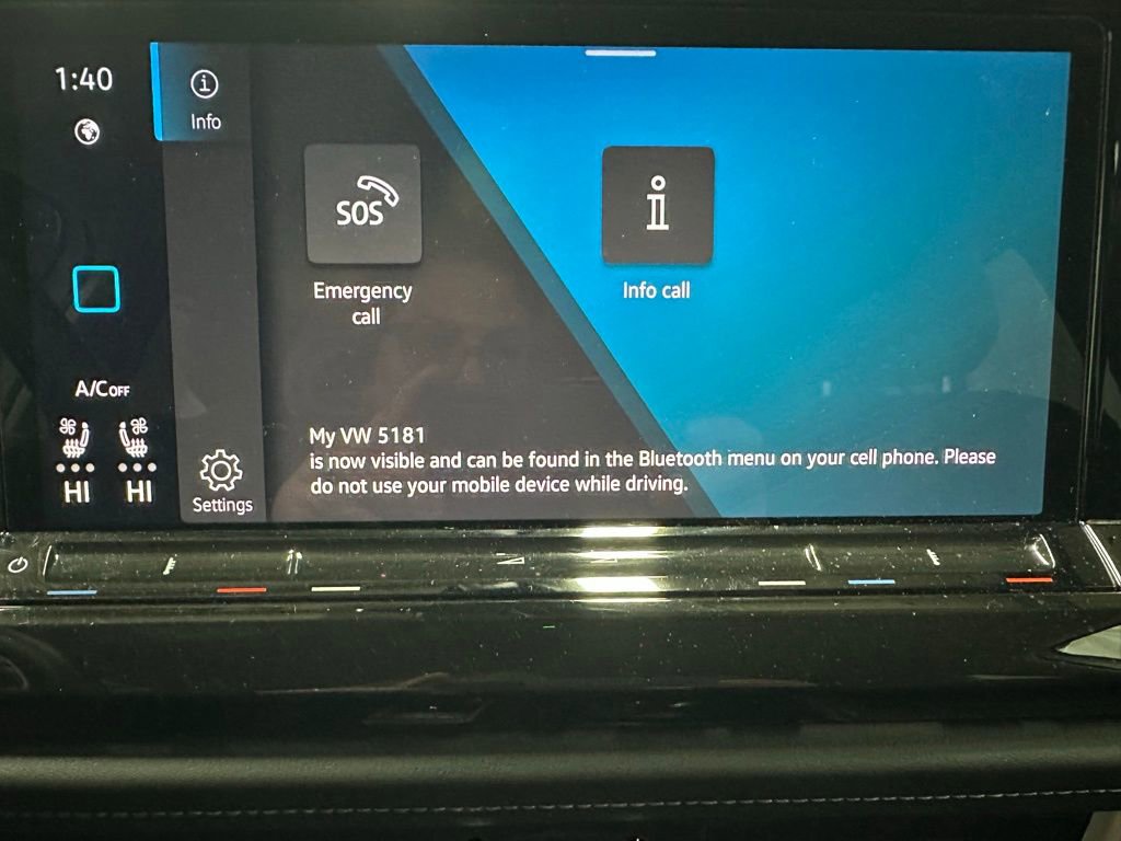 Used 2025 Volkswagen Atlas SE image 27