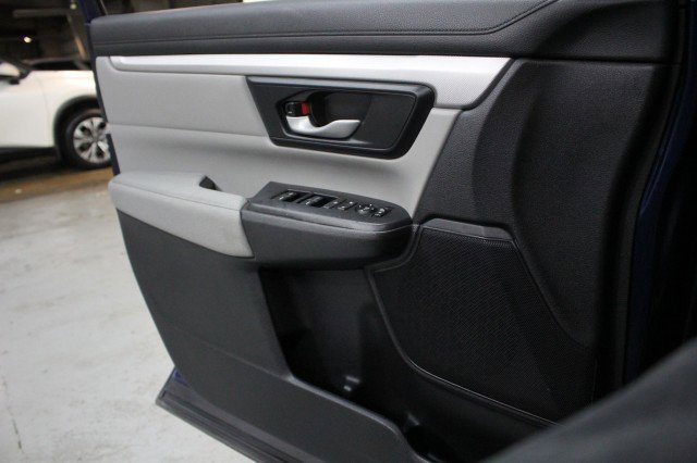 Used 2019 Honda CR-V LX image 18