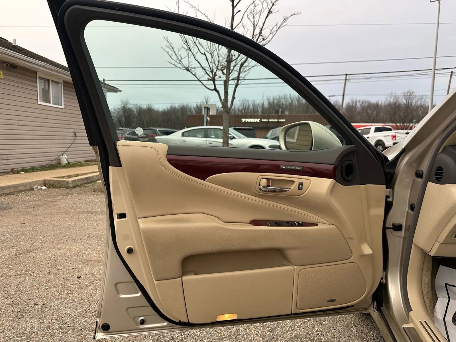 Used 2012 Lexus LS 460 AWD image 18