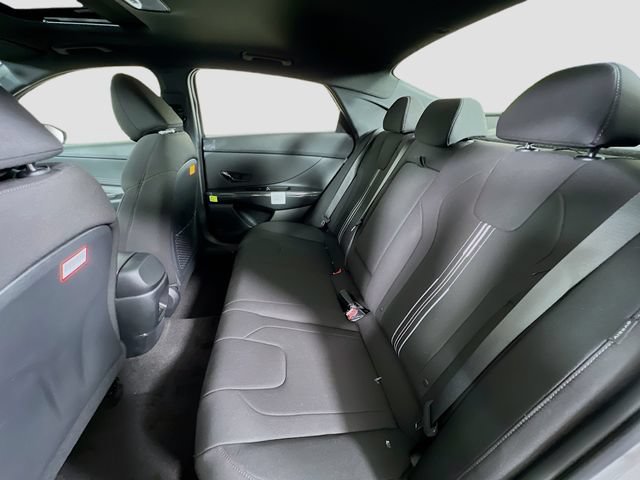 Used 2026 Hyundai Elantra SEL Sport Premium FWD image 27