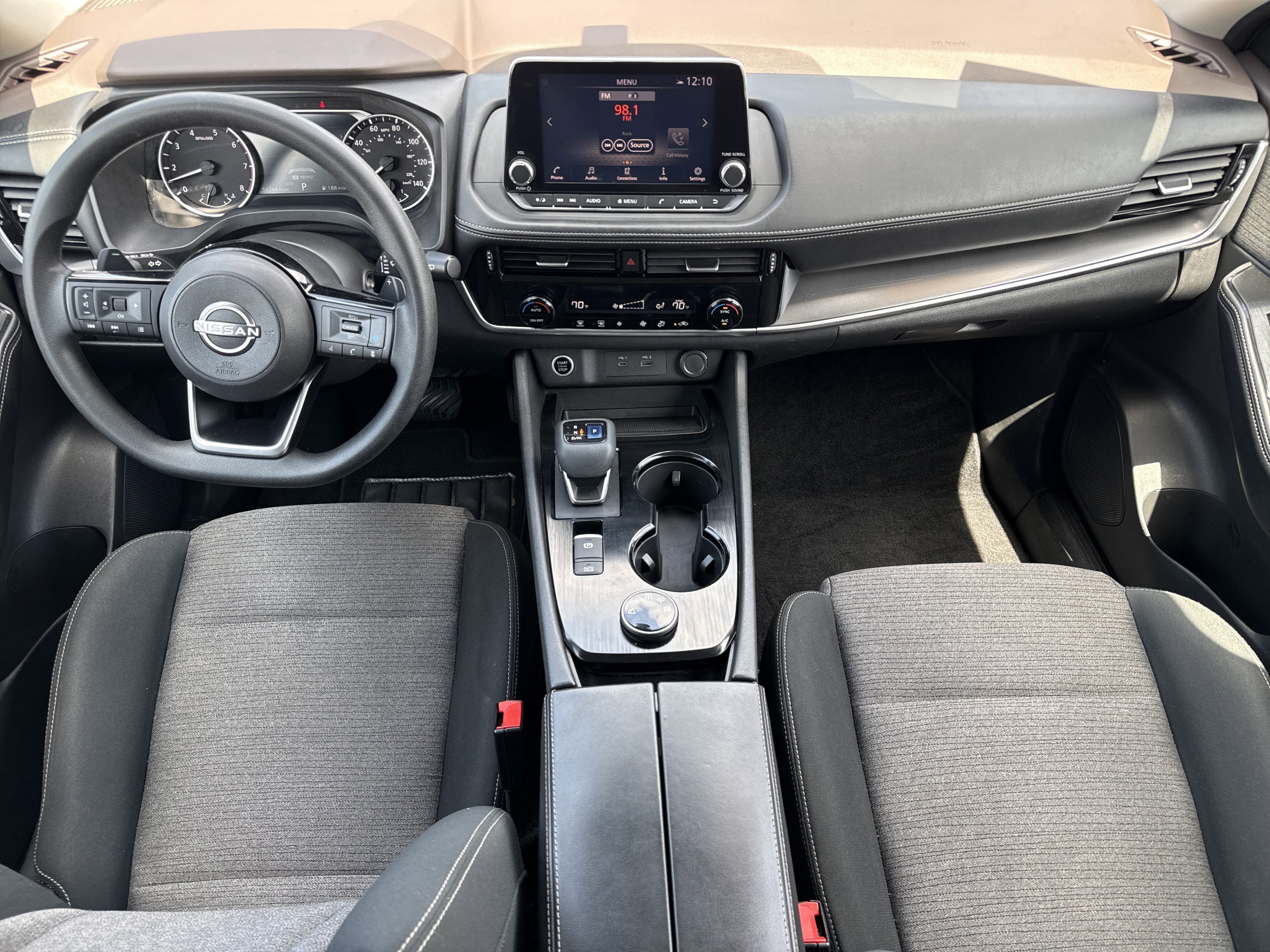 Used 2022 Nissan Rogue SV image 27