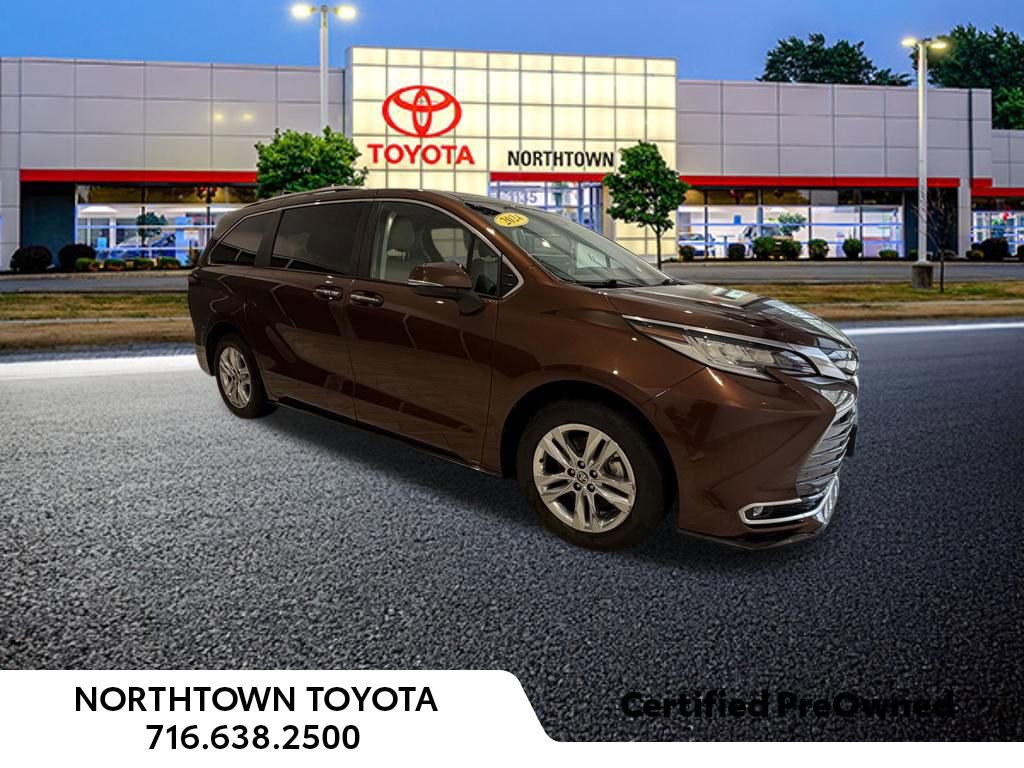 Used 2024 Toyota Sienna Limited AWD/4WD image 10
