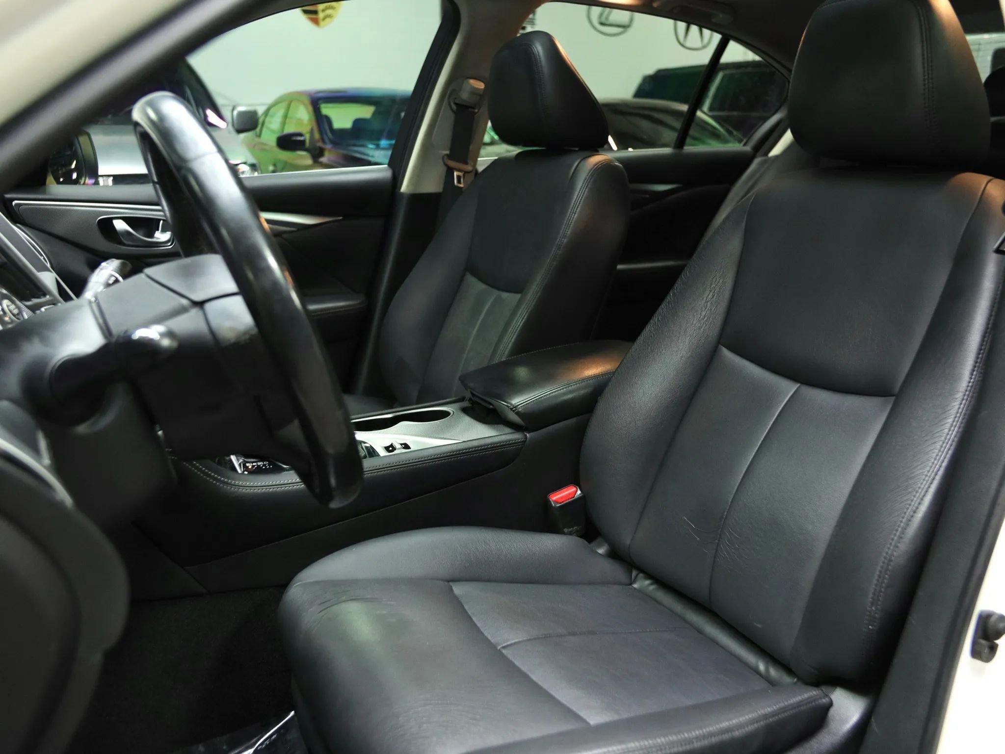 Used 2017 INFINITI Q50 2.0t w/ Moonroof Package RWD image 21