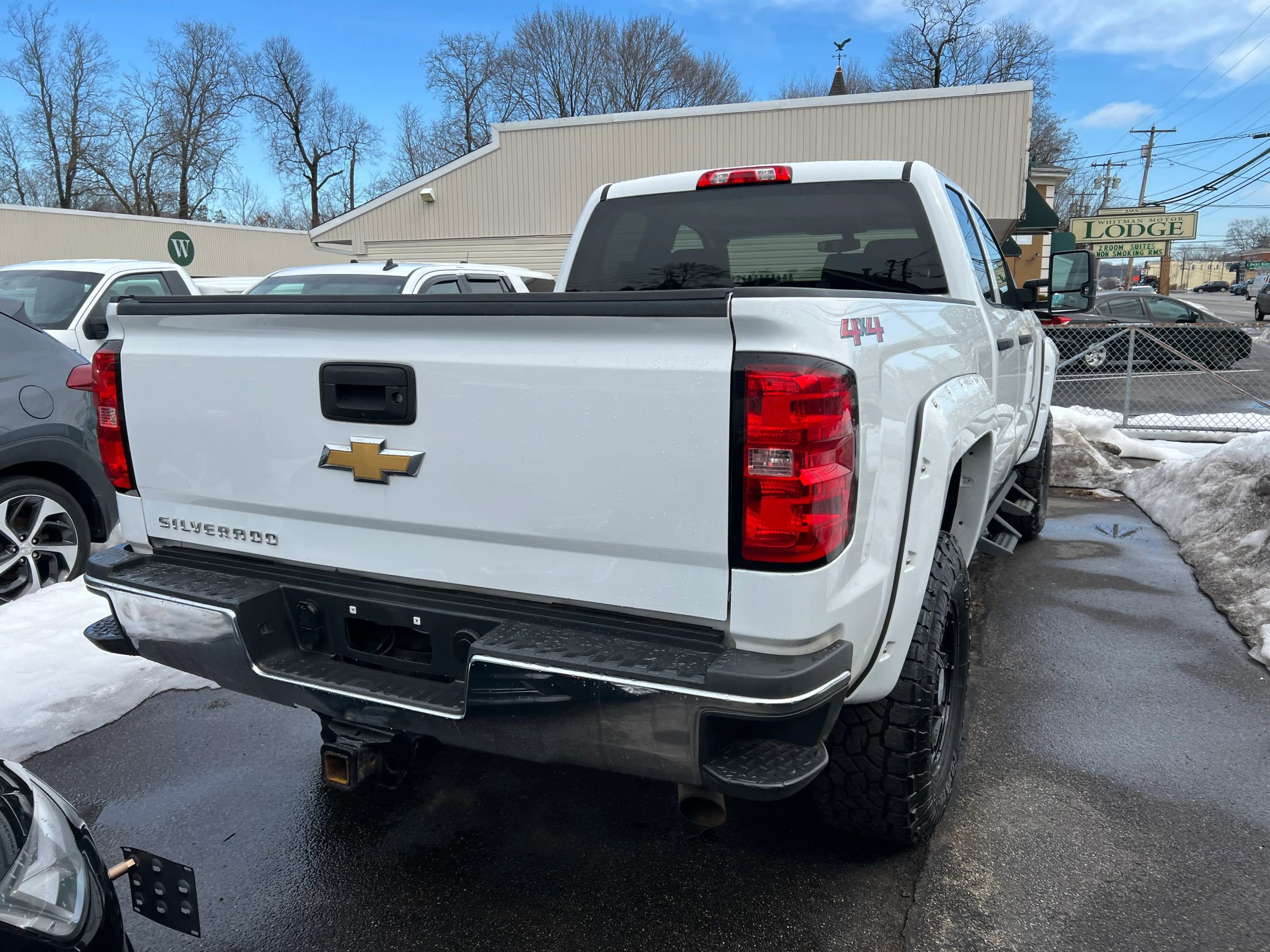 Used 2018 Chevrolet Silverado 2500 W/T w/ WT Convenience Package image 3