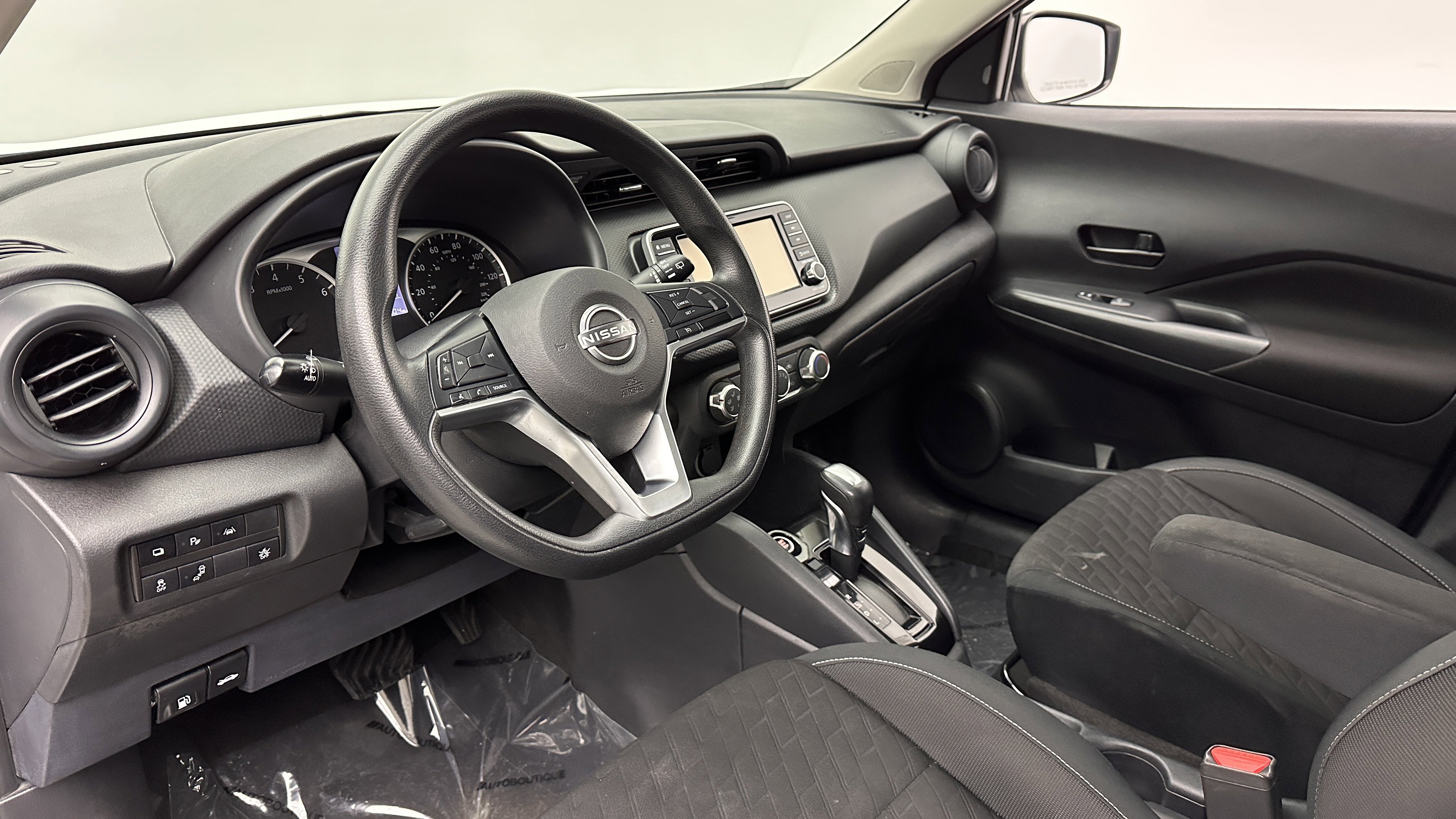 Used 2022 Nissan Kicks S FWD image 8