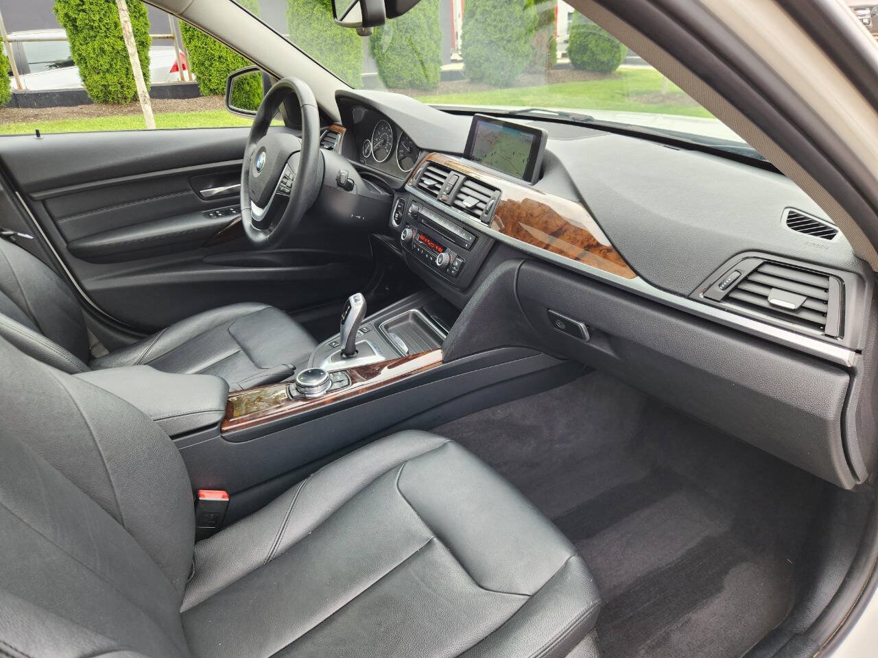 Used 2014 BMW 328i xDrive Sedan AWD/4WD image 8