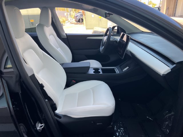 Used 2023 Tesla Model Y Long Range AWD/4WD image 36