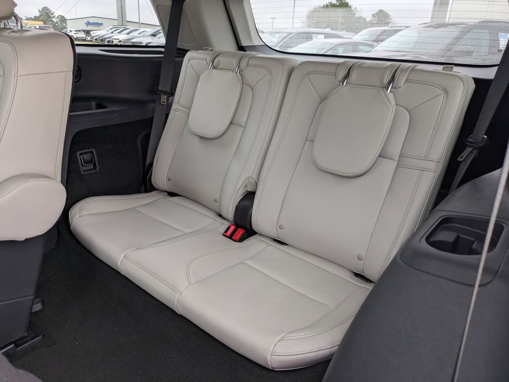 Used 2025 Lincoln Aviator Reserve w/ Equipment Group 201A image 12