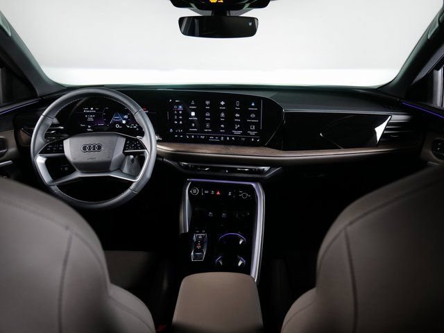 Certified 2025 Audi Q5 Premium w/ Premium Plus AWD/4WD image 9