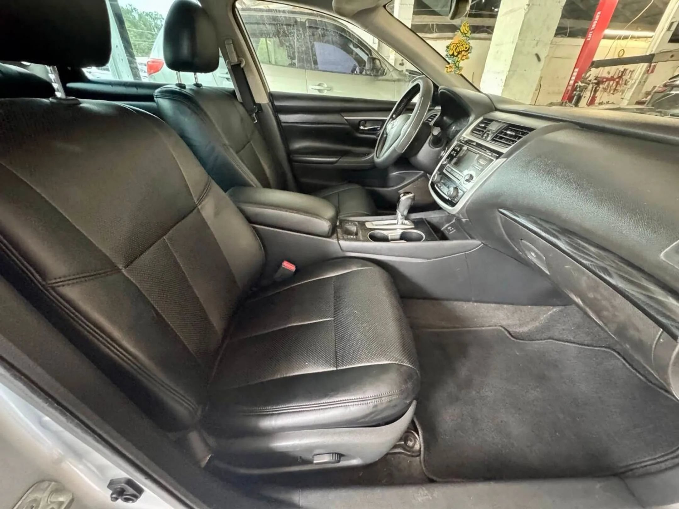 Used 2018 Nissan Altima 2.5 SL FWD image 22
