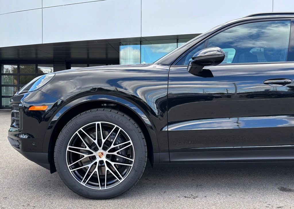 New 2026 Porsche Cayenne image 19