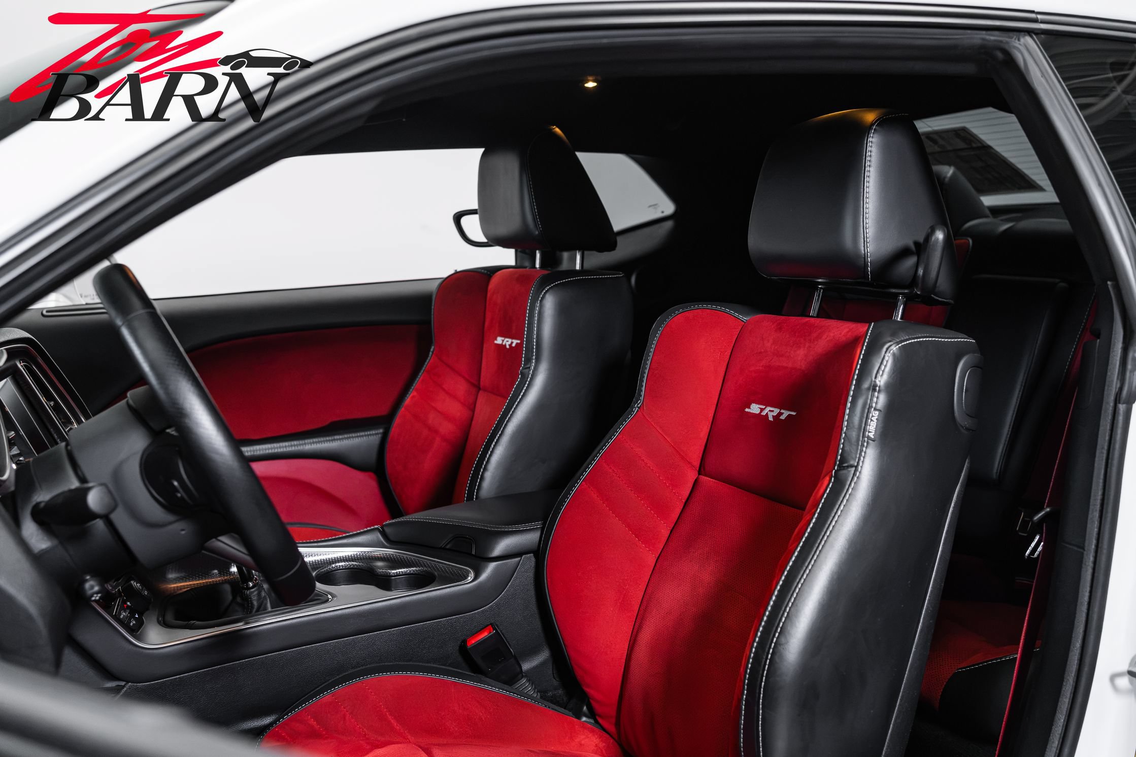 Used 2015 Dodge Challenger SRT Hellcat RWD image 22