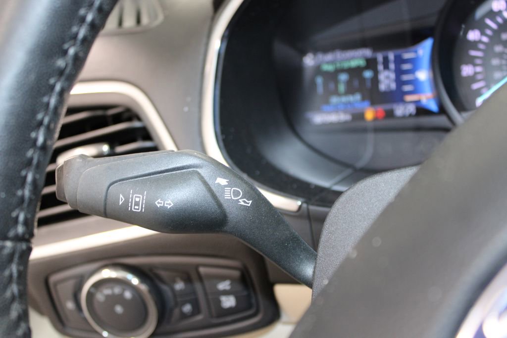 Used 2020 Ford Edge Titanium image 23