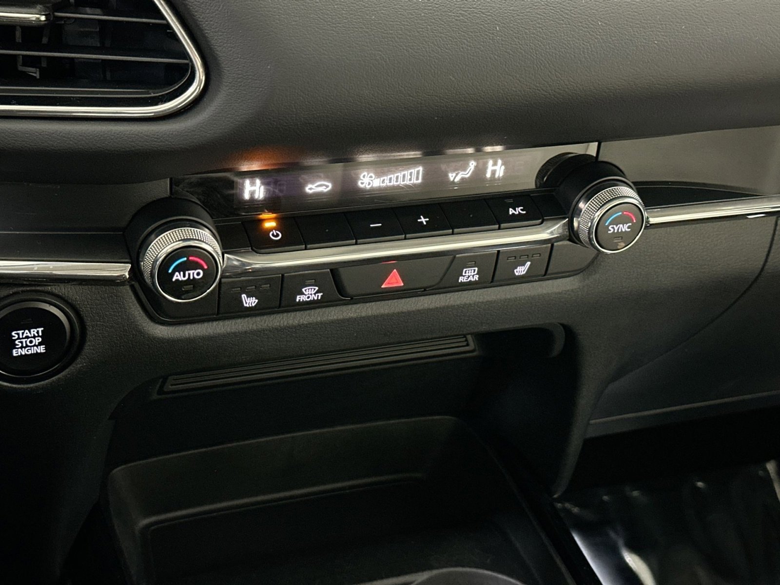 Used 2022 MAZDA CX-30 AWD 2.5 S w/ Preferred Package image 24