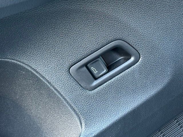 Used 2024 Volkswagen Atlas Cross Sport SEL image 22