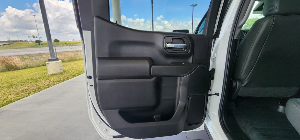 Used 2026 GMC Sierra 1500 Pro w/ Pro Value Package AWD/4WD image 15