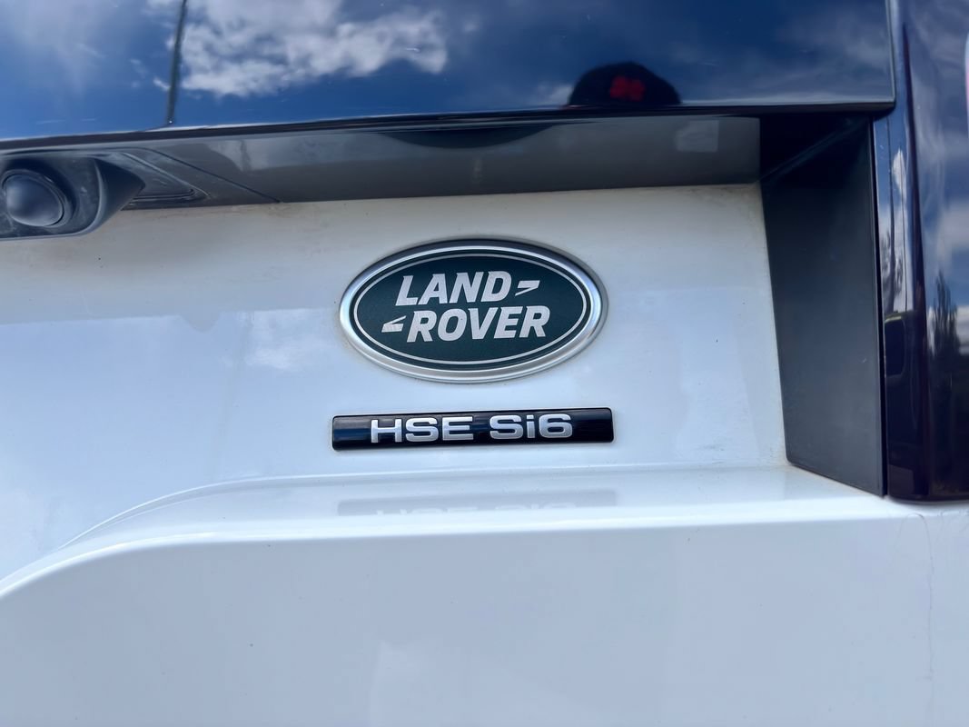 Used 2017 Land Rover Discovery HSE Luxury AWD/4WD image 11