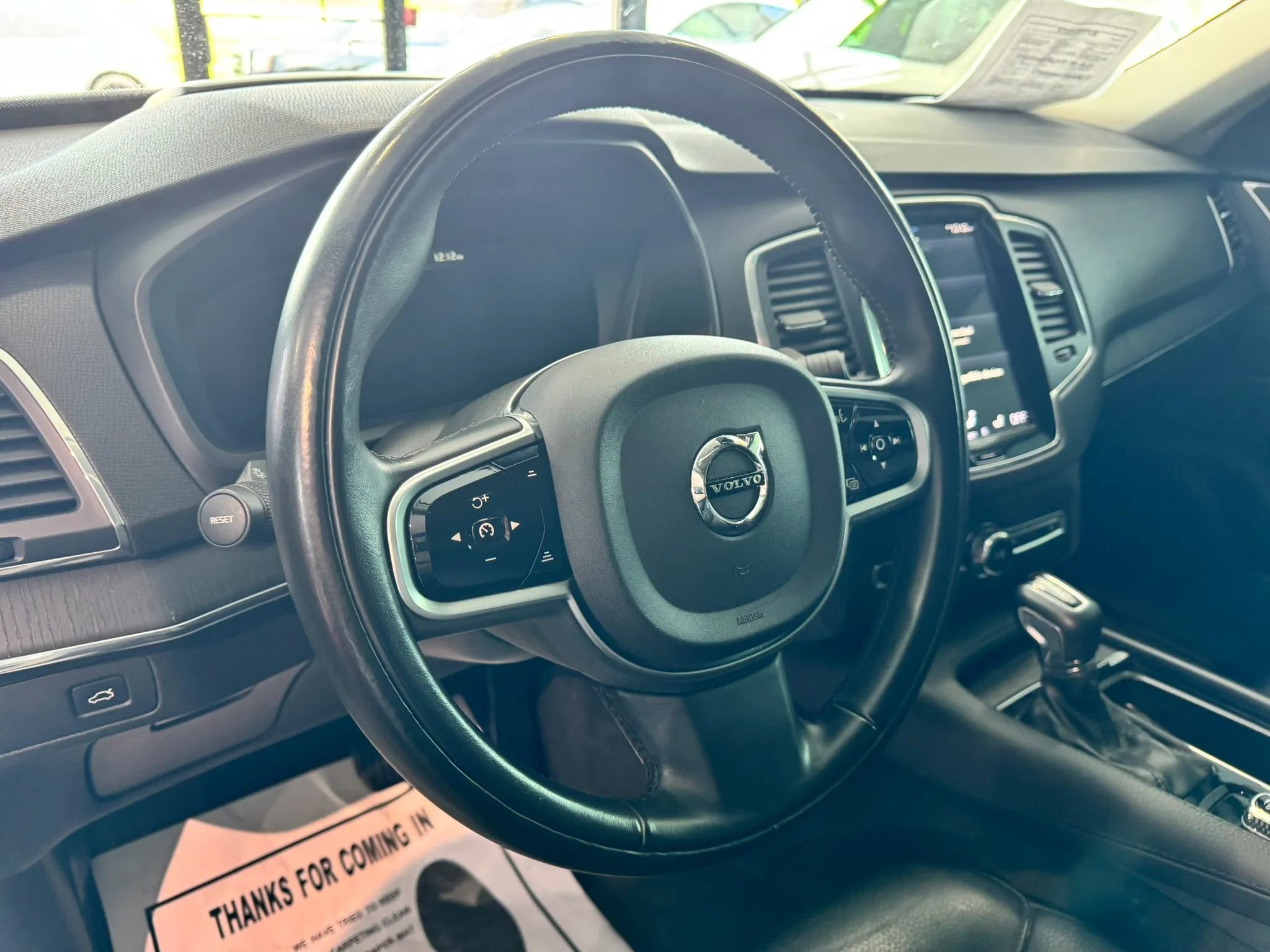 Used 2020 Volvo XC90 T6 Momentum AWD/4WD image 27
