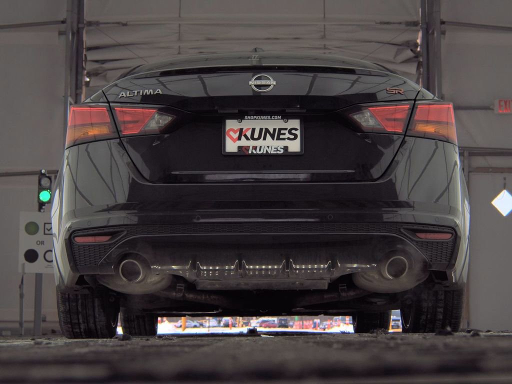 Used 2024 Nissan Altima 2.5 SR image 8
