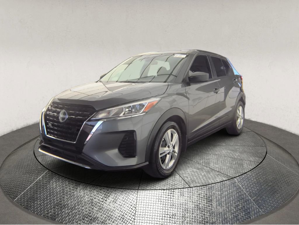 Used 2025 Nissan Kicks Play S FWD image 3