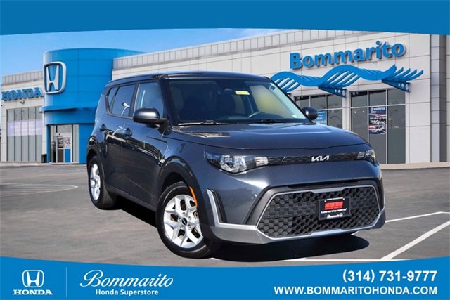 Used 2023 Kia Soul LX w/ Option Group 015 image 1