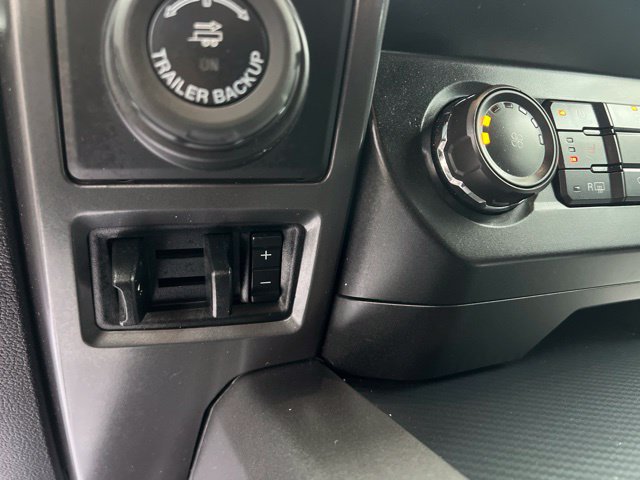 Used 2020 Ford F150 XLT w/ Equipment Group 302A Luxury AWD/4WD image 29