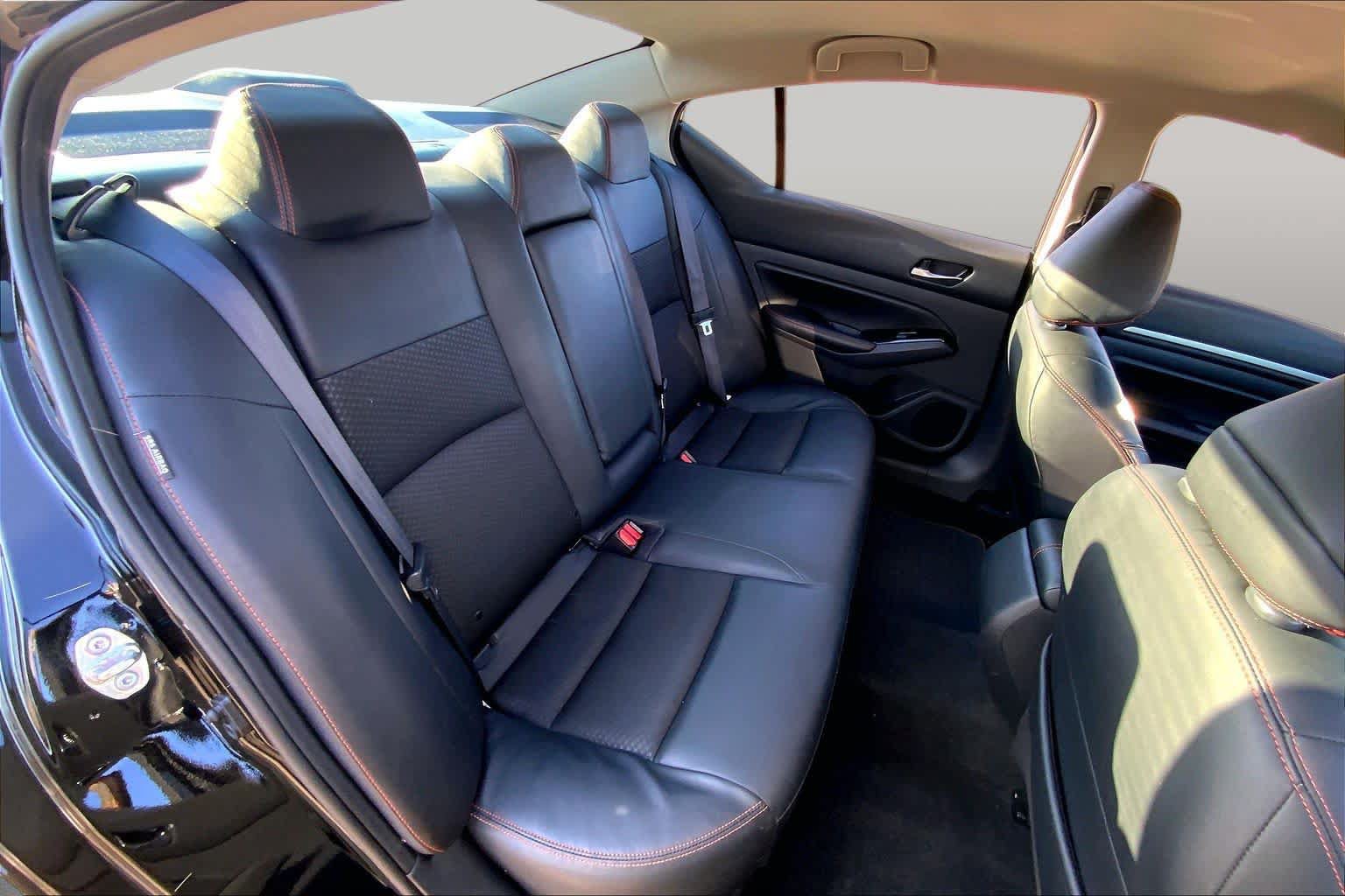 Used 2024 Nissan Altima 2.5 SR FWD image 20