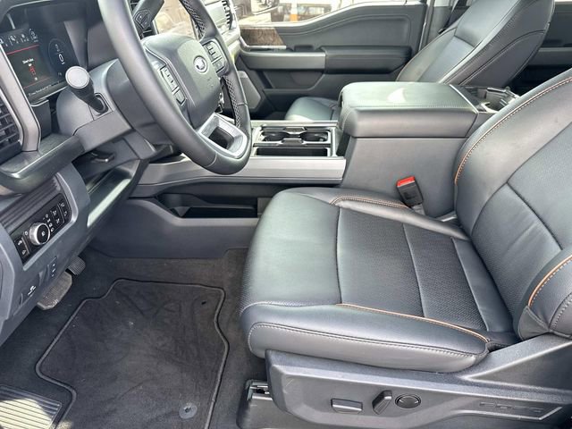 New 2026 Ford F250 Lariat w/ Black Appearance Package image 20