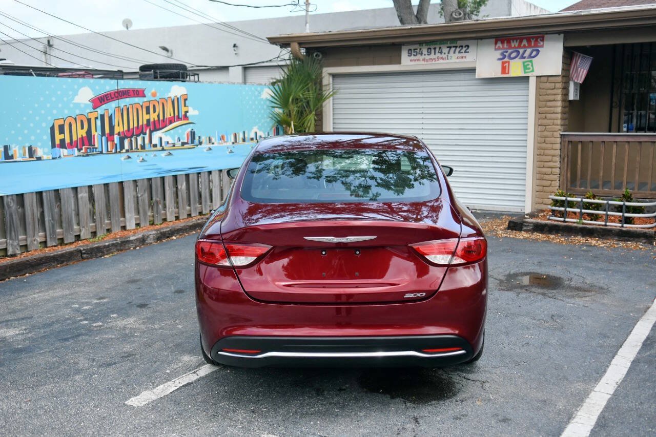 Used 2015 Chrysler 200 Limited FWD image 27